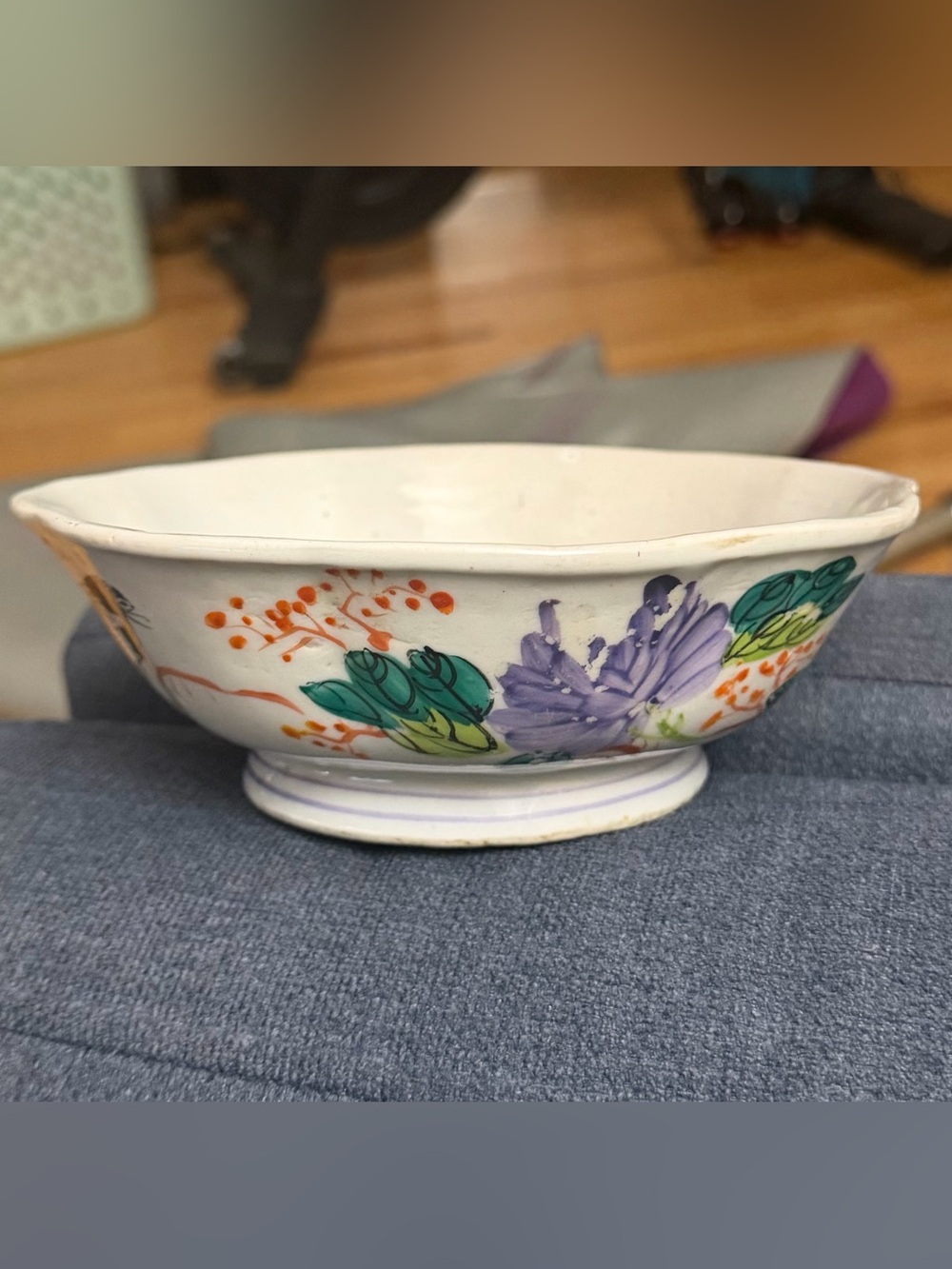 Antique Late 19th C. Qing Chinese Famille Rose Porcelain Bowl, Hand-Painted, 7”